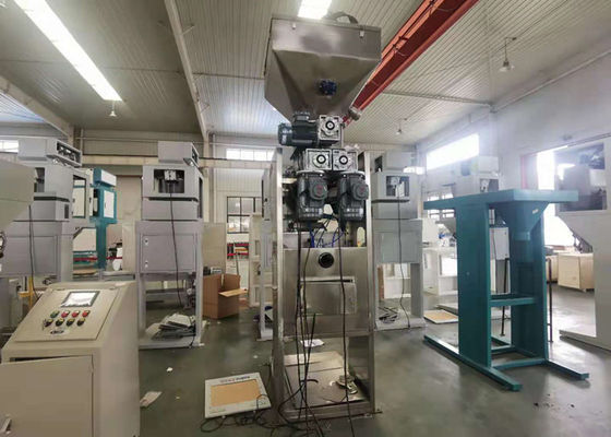 La machine à emballer automatique de grain de 3 phases COUSENT la machine foling de moteur facultative
